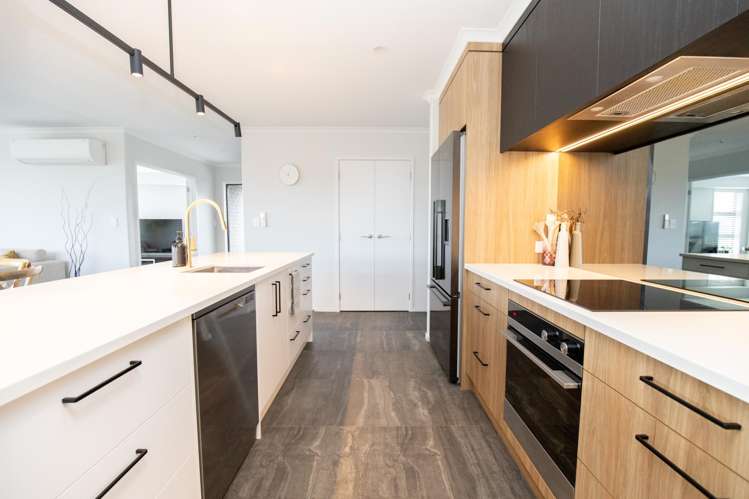 5 Costello Drive Ngatea_12