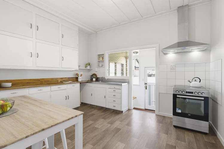 94 Kauri Street_5