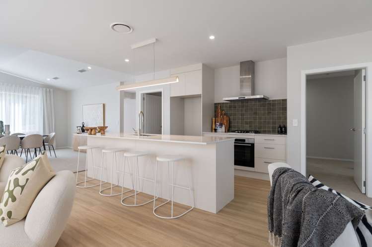 44 Solitude Crescent Kelvin Grove_14