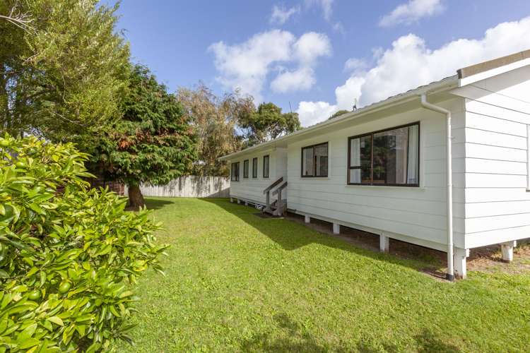 13 Forest Road Raumati South_18