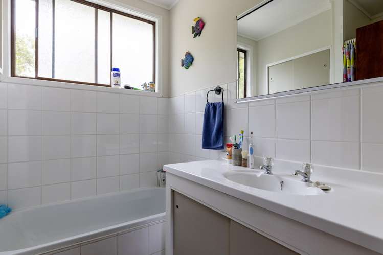 4 Green Place Richmond Heights_16