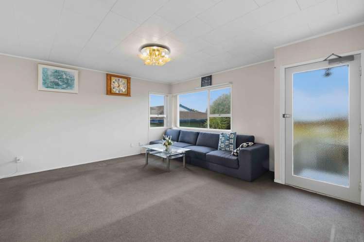70 Archboyd Avenue Mangere East_2