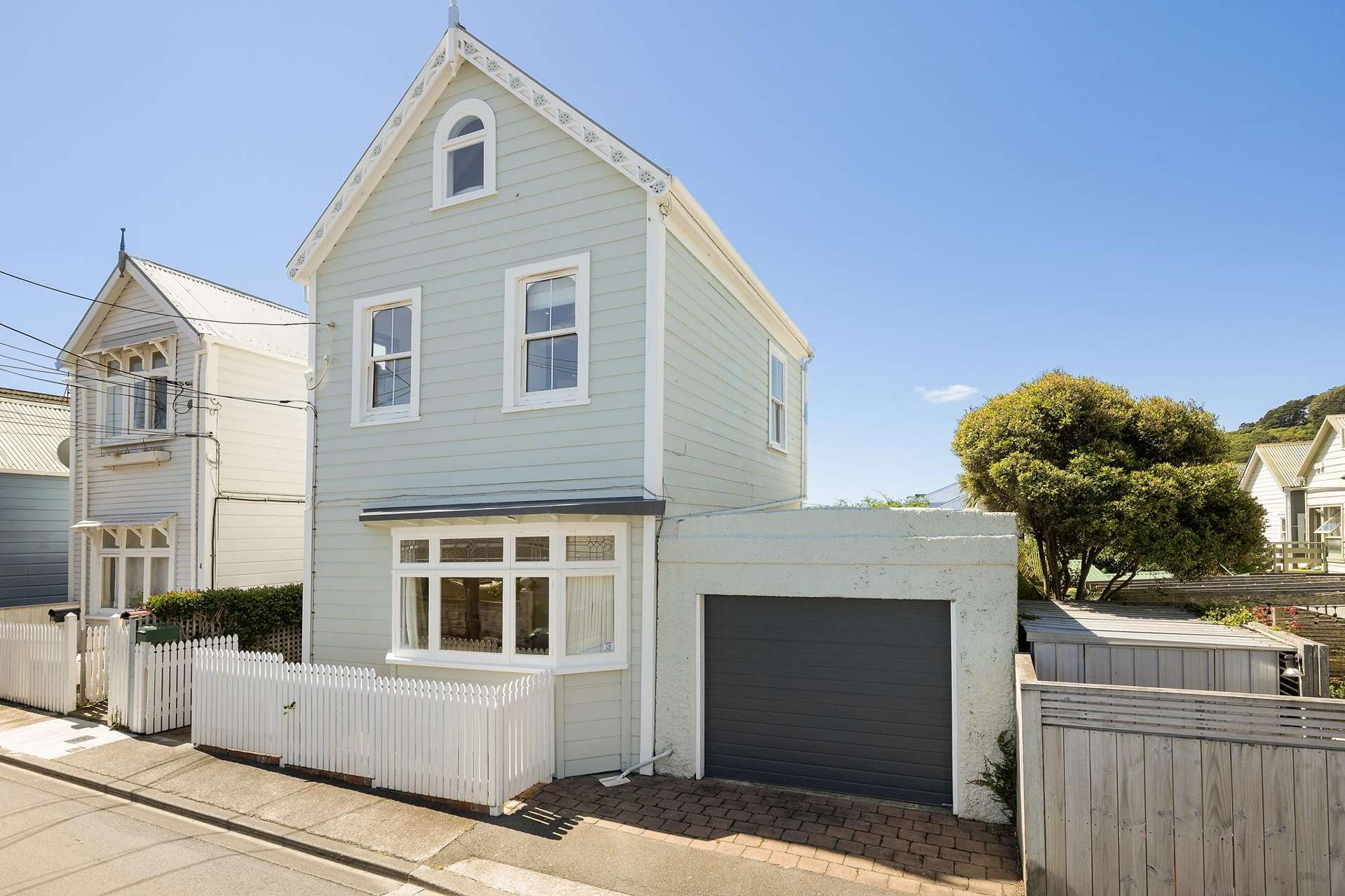 2 Tutchen Avenue Mount Victoria_0