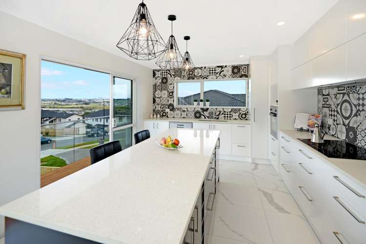 25 Ascension Crescent Orewa_5