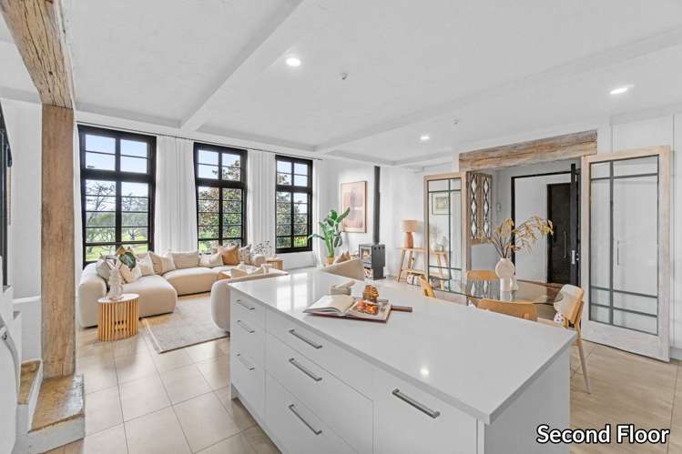 1/25A Lake Road Devonport_18