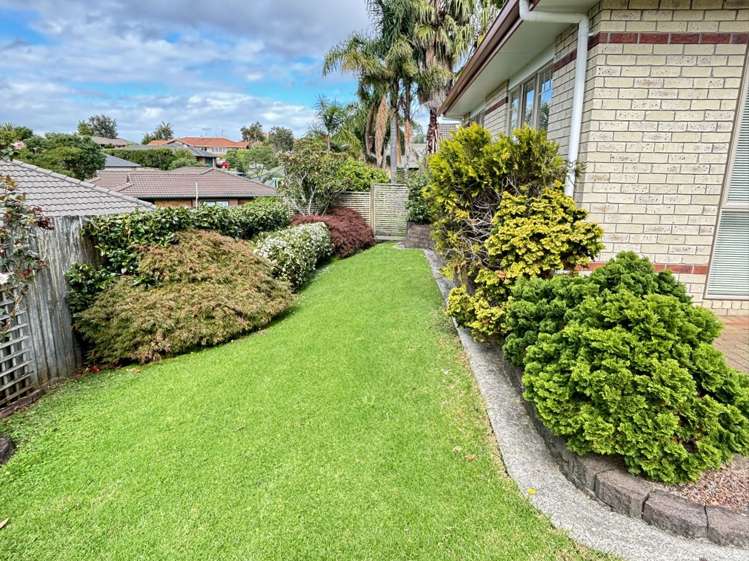 8 Rosebay Rise Henderson_17