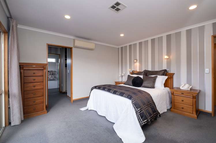 300 Nottingley Road Frimley_10