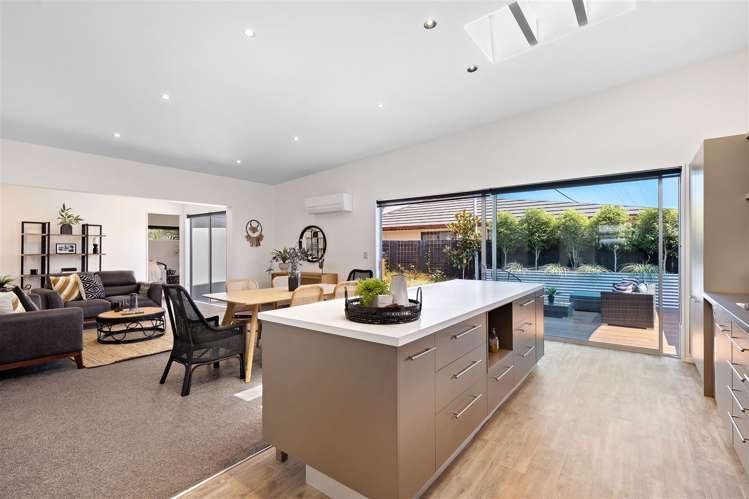 11 Linkwater Way Parklands_19