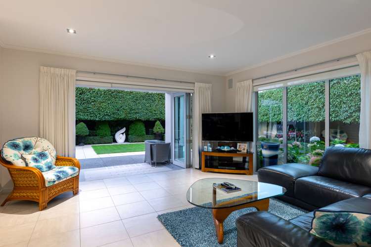 8 Covent Gardens Springlands_13