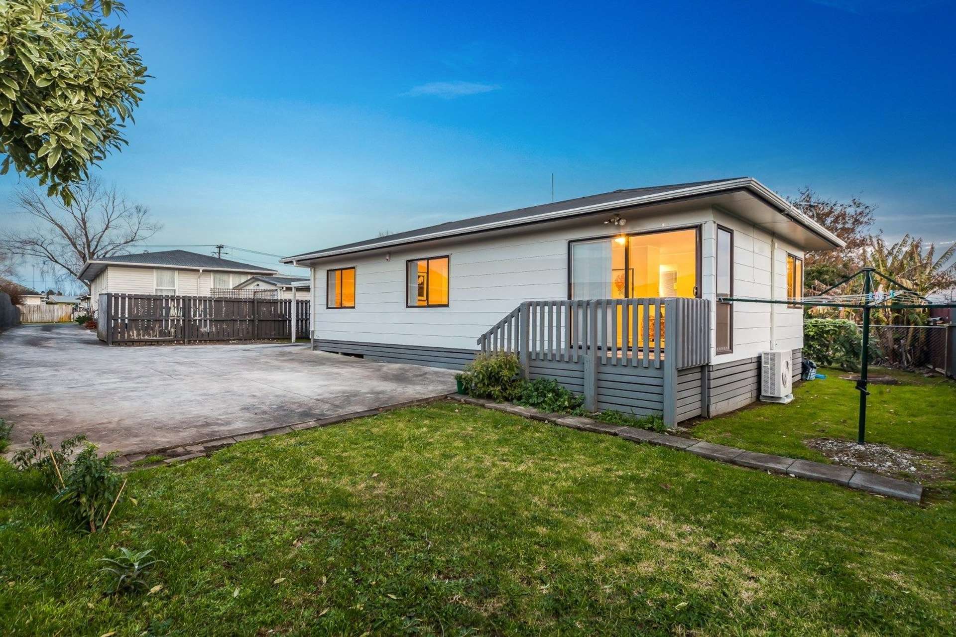 2/37 Blampied Road Otara_0