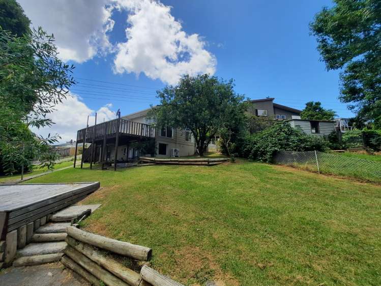 69 Captain Scott Road Glen Eden_2