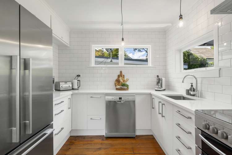 6 Glen Road Stanley Point_9