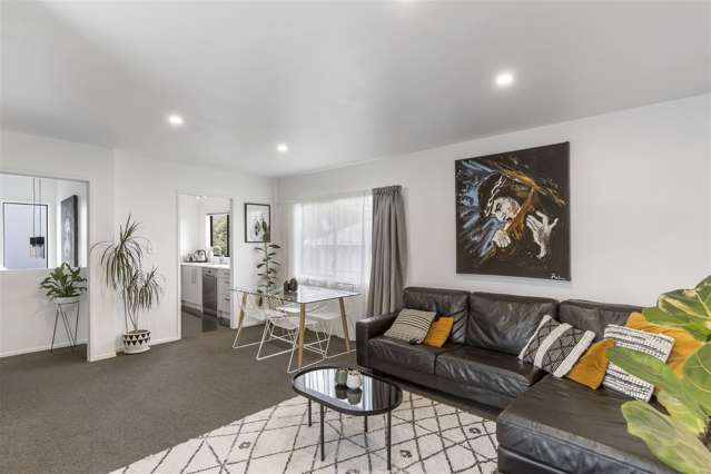 2/37 Manuka Road Bayview_3