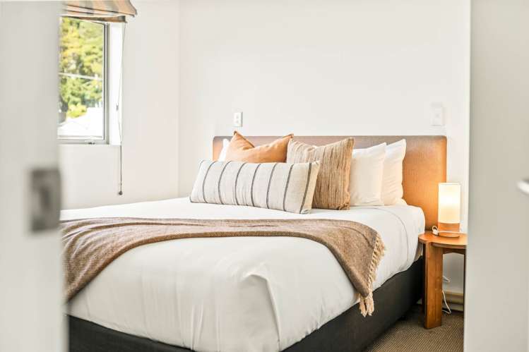 Sea Spray Suites /138 Marsden Road Paihia_13