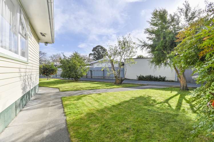 707 Collinge Road Mayfair_16