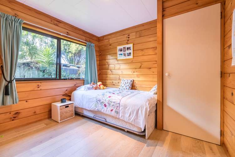 143 Woodlands Park Road Titirangi_16