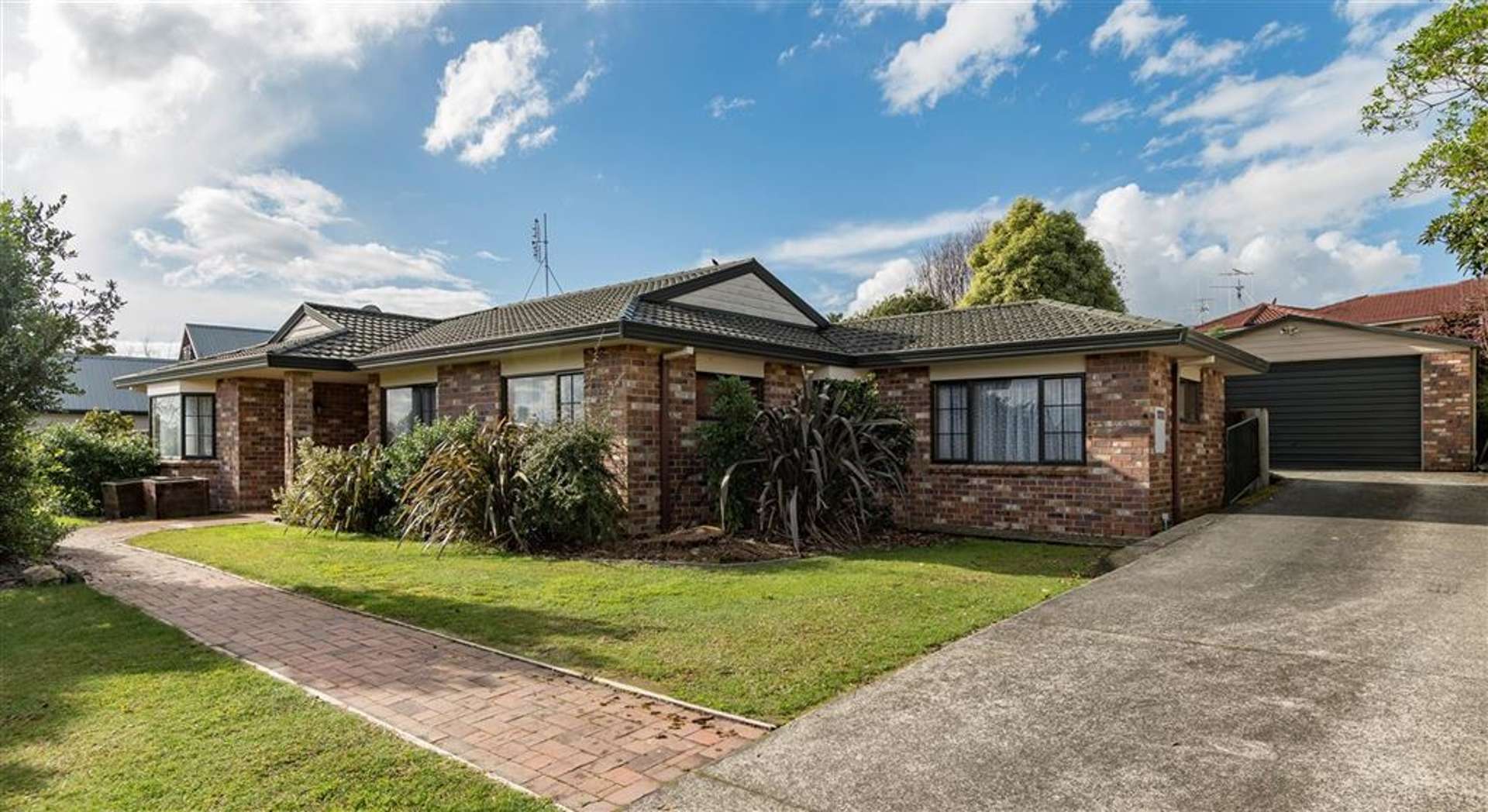 6 Revell Drive Ohauiti_0