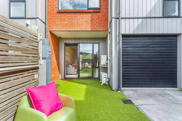 74 Squadron Drive Hobsonville_19