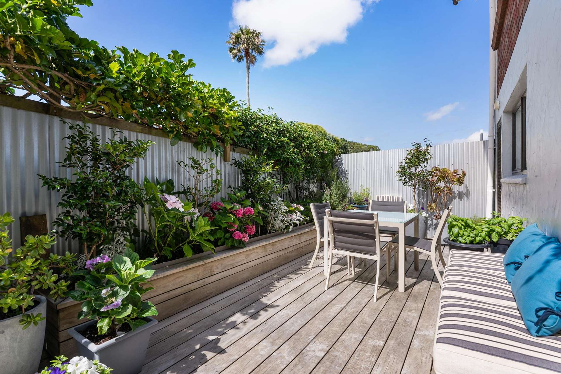 2/54 Garnet Road Westmere_0