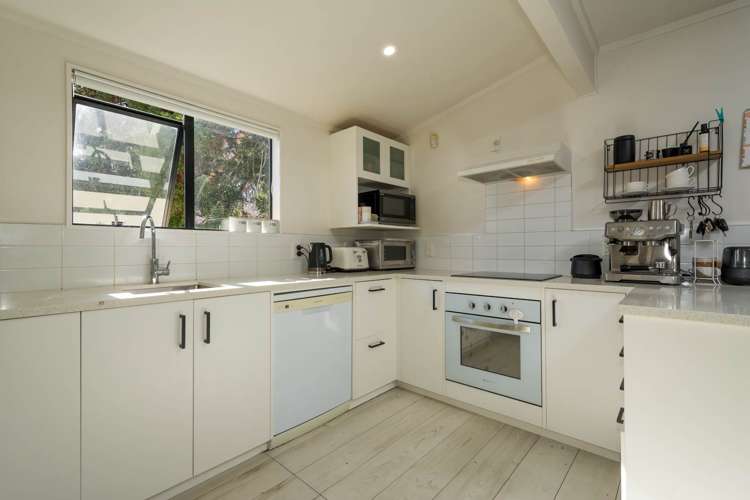 2/86 College Road Northcote_6