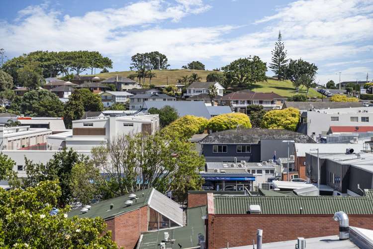 18/5 Cook Street Howick_5