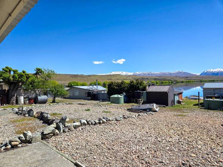Hut 38 217 Lake Alexandrina South Road Lake Tekapo_21