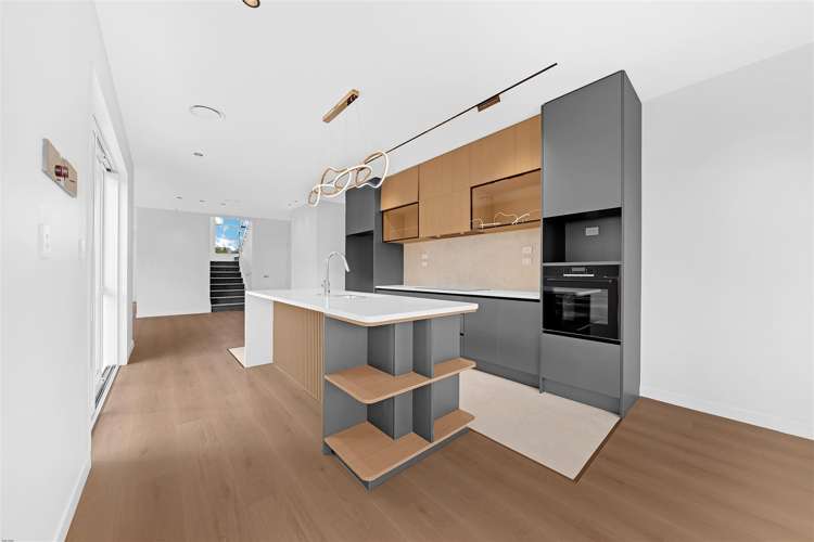 5 Hapukupuku Avenue Beachlands_15