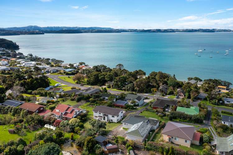 24 Willjames Avenue Algies Bay_8