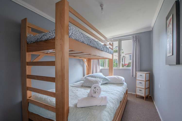 7 Kowhai Street Kaka Point_7