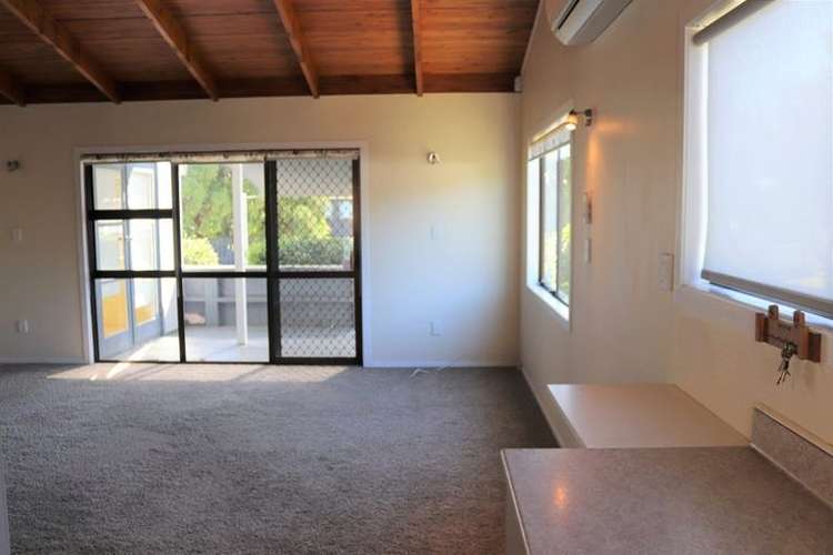 7 & 7A Litchfield Place Clarks Beach_18