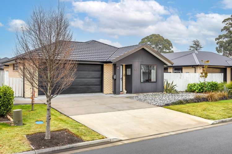 32 Minerva Crescent_0