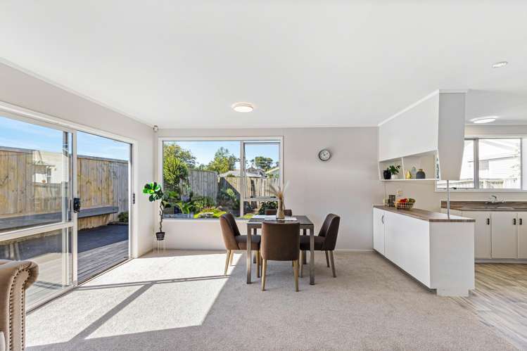 2/53 Tabitha Crescent Henderson_6