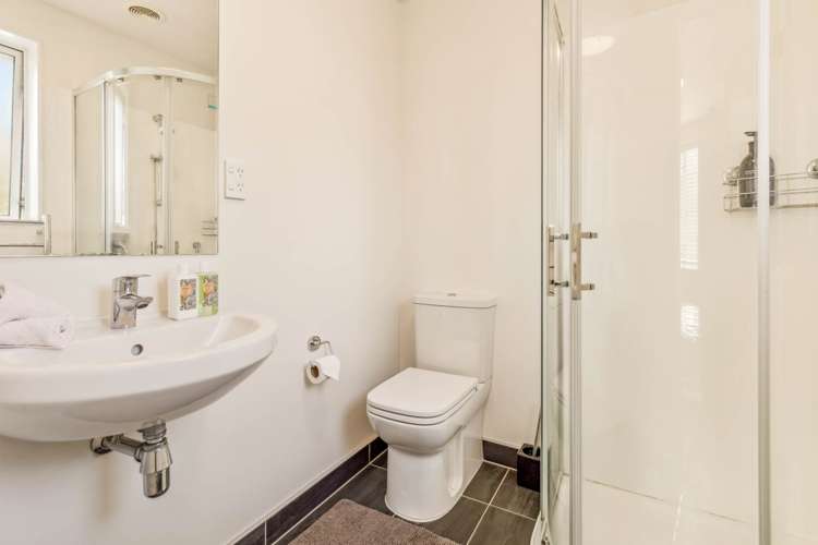 3 Warbler Crescent Papakura_16