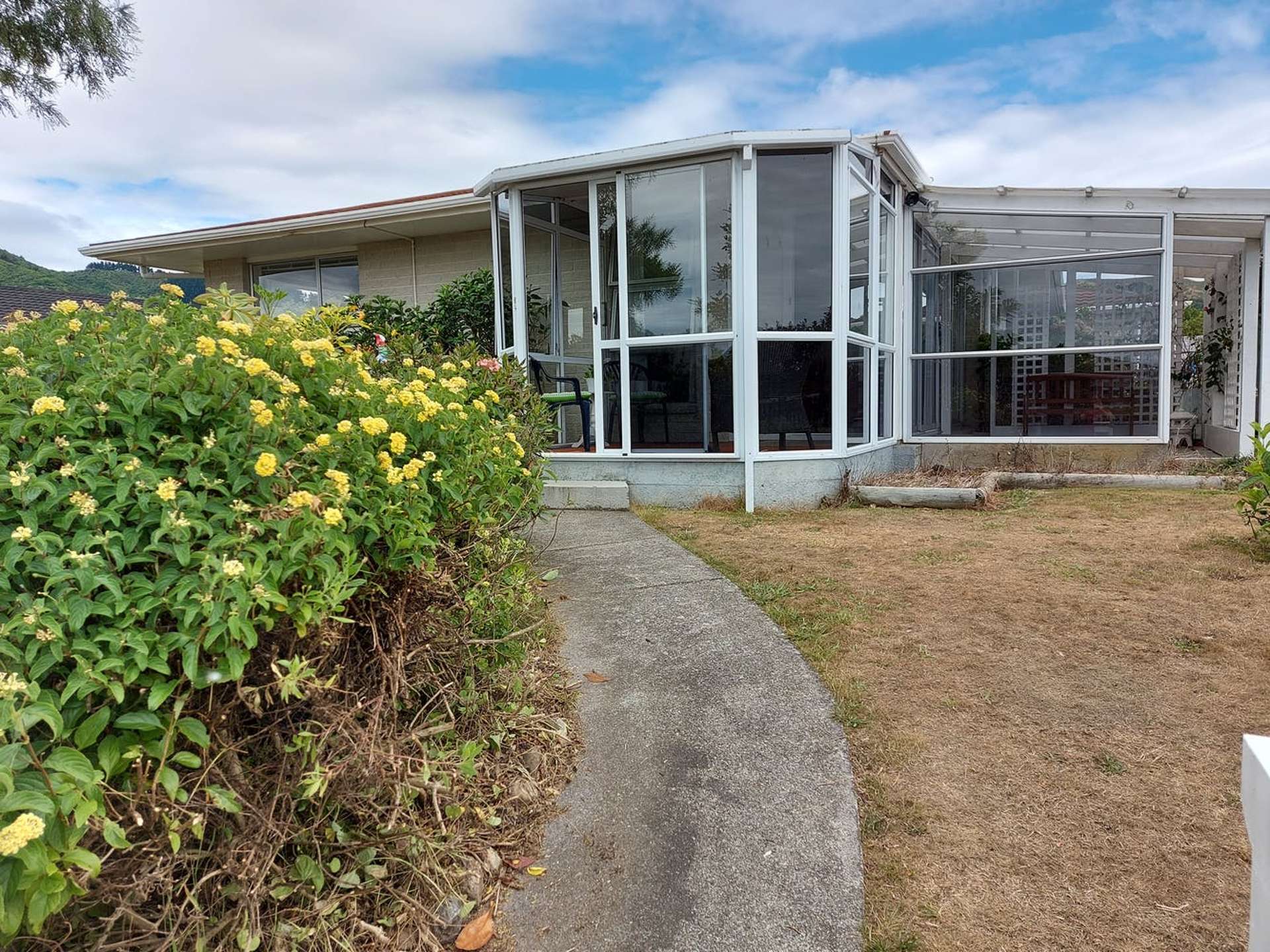 18 Rewarewa Crescent Waikanae_0