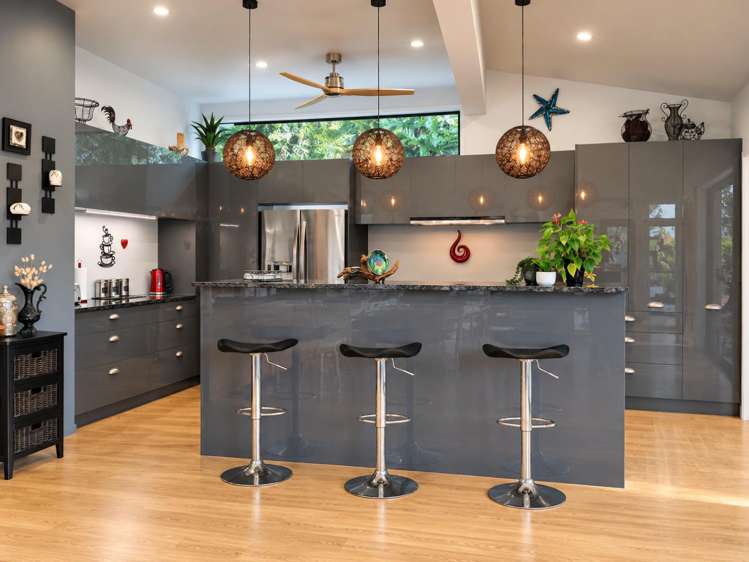11a Mace Terrace Oakura_3