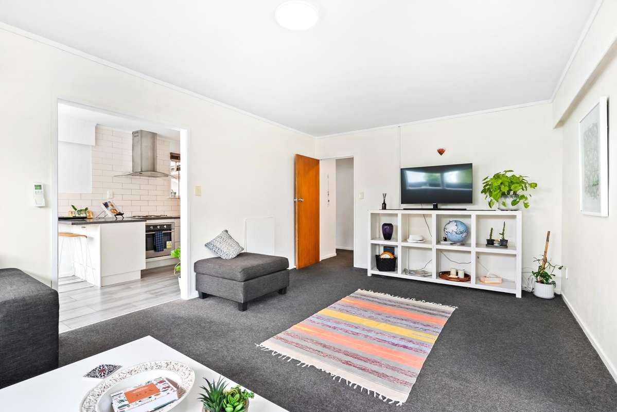 63 Whau Valley Road_1