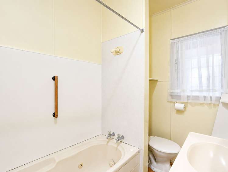 23A Kawaha Point Road Fairy Springs_18