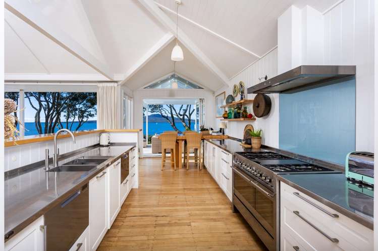 24 Hamana Street, Narrow Neck Devonport_12