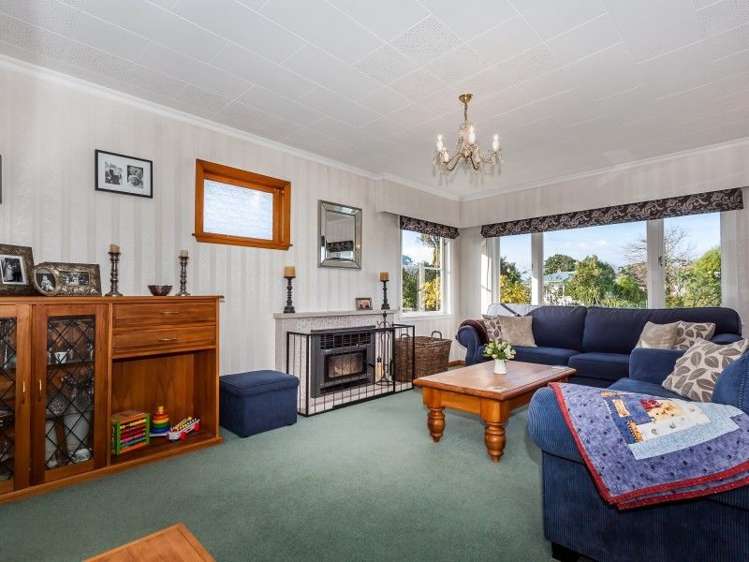 9 Belvedere Crescent Takaro_5