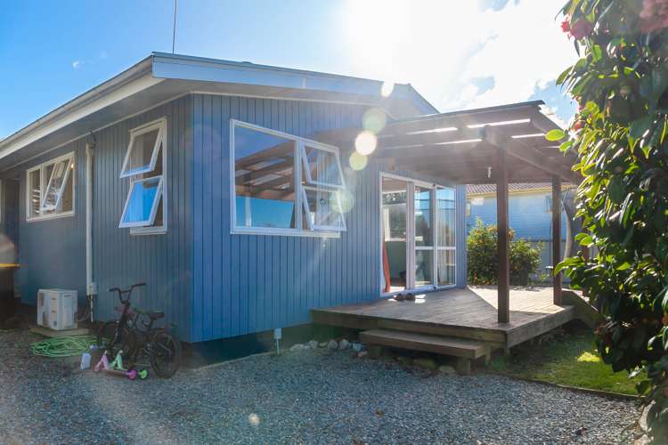 5 Feary Crescent Takaka_19