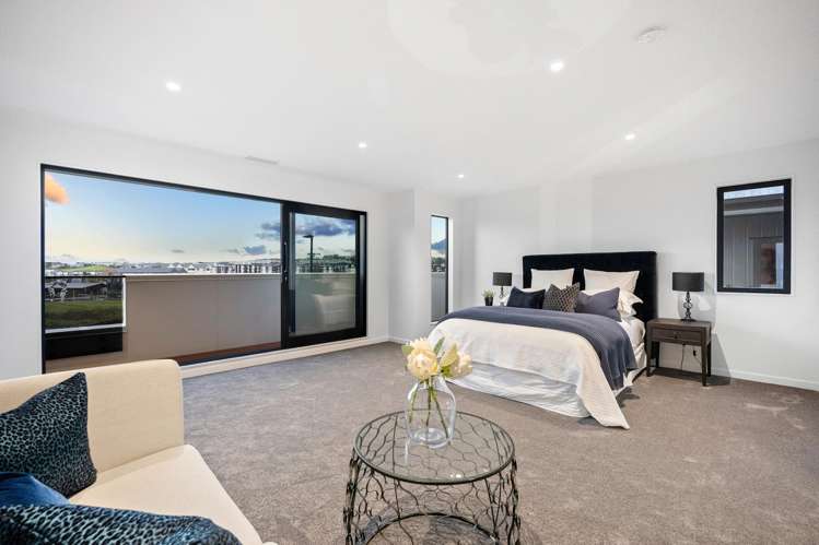 17 Humenga Place Long Bay_24