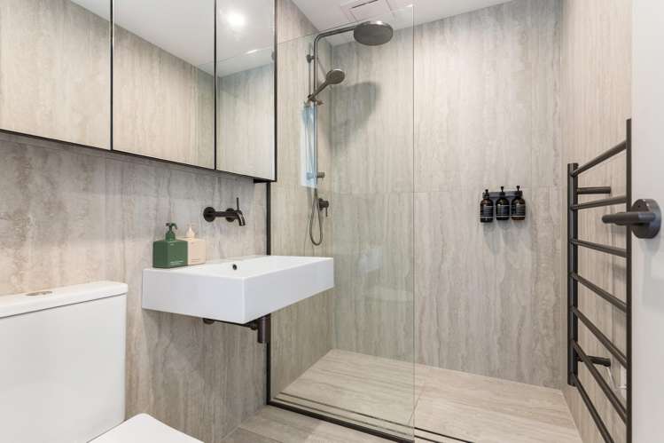 21c Arahia Street Northcote_13