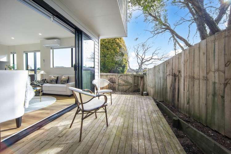 8A Hobart Crescent Manurewa_4