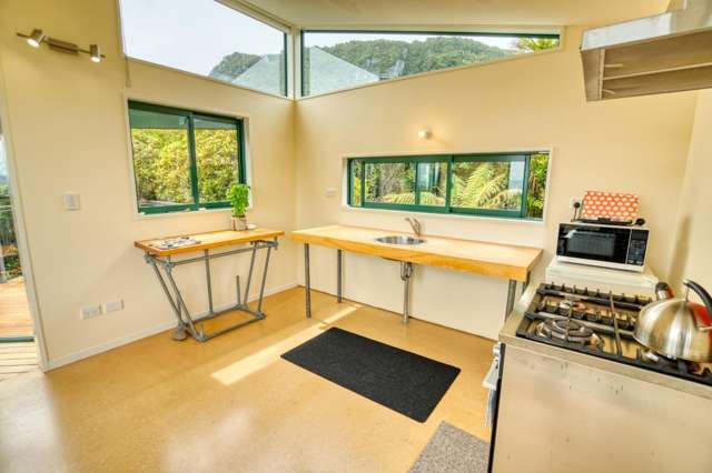 8 Ross Place Te Miko_4