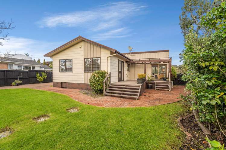 8 Chipping Dale Mangere Bridge_16