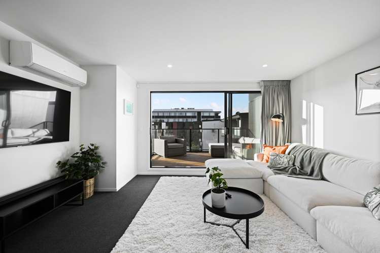 201/182 London Street Hamilton Central_11