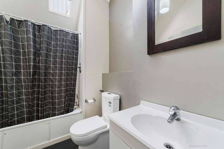 8/6 Kaikoura Street Maupuia_7