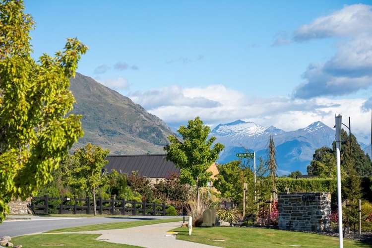 19 Deans Drive and 2 Marjon Drive Wanaka_3