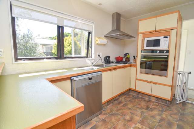 17 Deller Drive Carterton_3