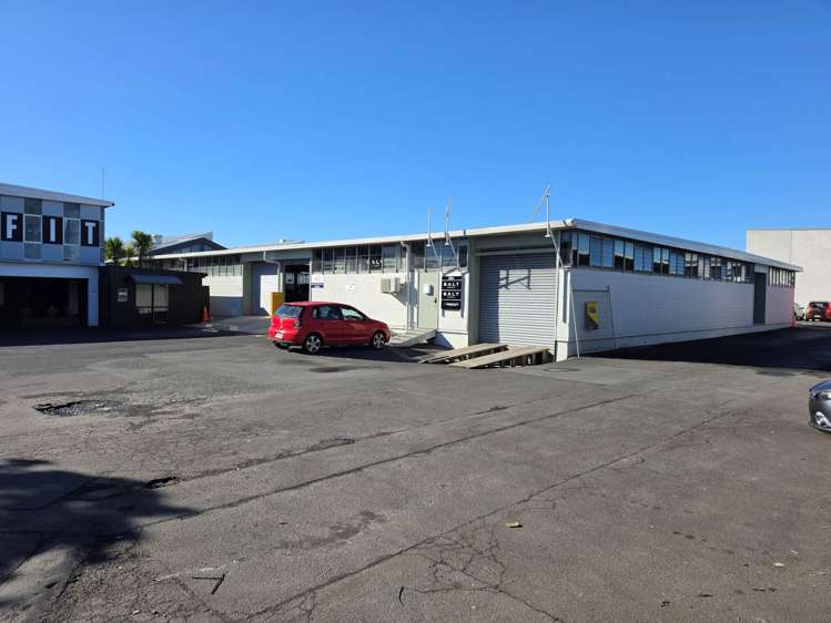 Unit A/229 Archers Road Wairau Valley_3